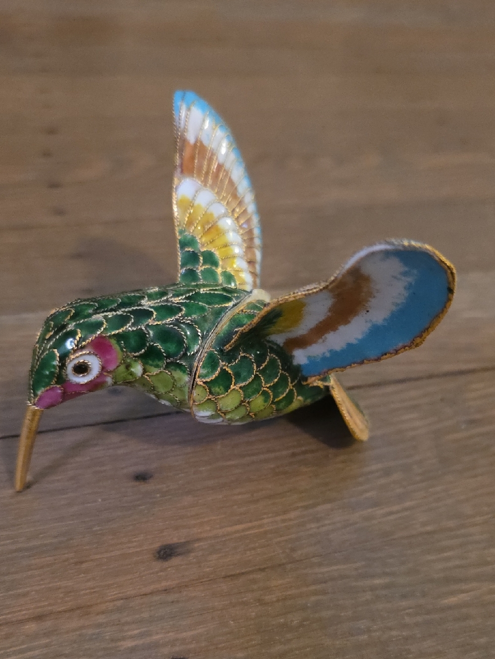 Handpainted Rotating Hummingbird Figurine - Decorative Enamel Bird Accent